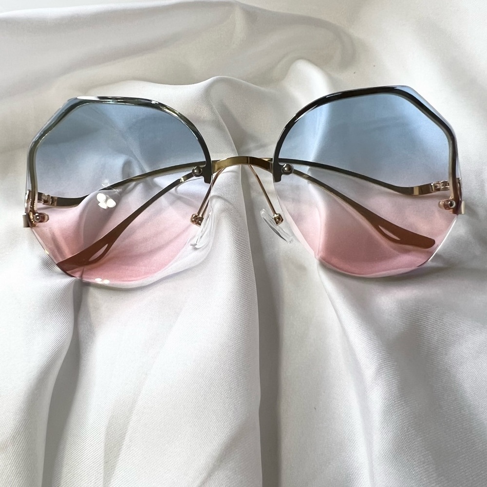 Round sunglasses